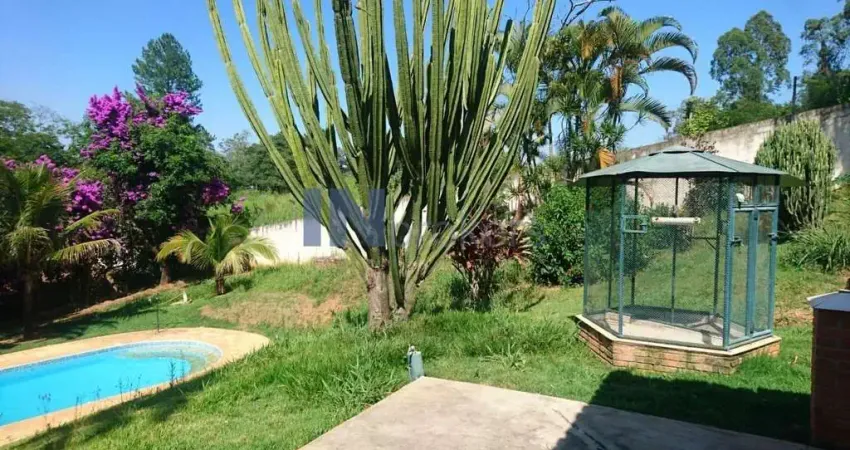 Casa de Condomínio à Venda em Itupeva-SP, no Bairro Nova Era: 5 Quartos, 2 Suítes, 2 Salas, 5 Banheiros, 8 Vagas, 520,99m².