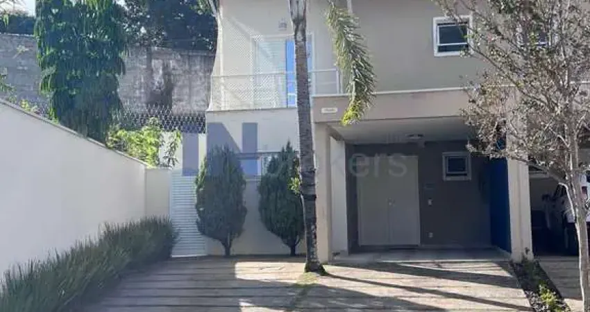 Casa de condomínio de luxo em Chácara Morada Mediterrânea, Jundiaí-SP: 3 quartos, 3 suítes, 2 salas, 4 banheiros, 6 vagas, 146m².