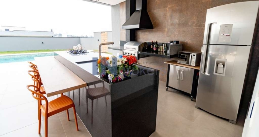 Casa de condomínio de alto padrão com piscina e área gourmet em Jundiaí-SP, bairro Medeiros: 3 suítes, 2 salas, 5 banheiros, 6 vagas, 814m².