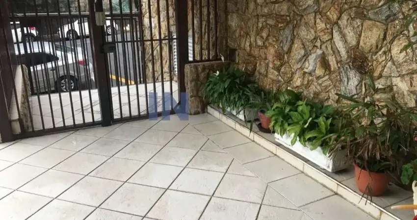 Excelente Apartamento 85m de 2 Quartos, 2 banheiros, sacada, no Centro de Jundiaí - SP: ² 2 Salas e 2 Vagas! Venha Conferir!