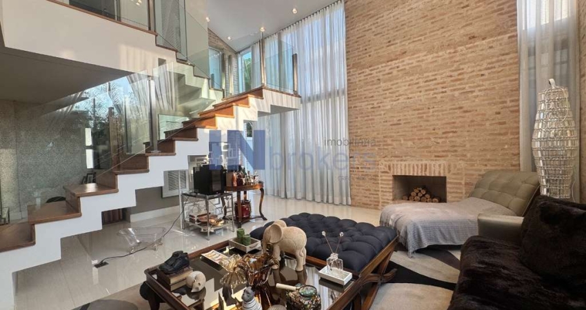 Casa alto padrão a venda com 450 m² de AC, 3 suítes, área gourmet, spa para 8 pessoas e sauna no Condomínio Veduta Rossa, em Jundiaí SP