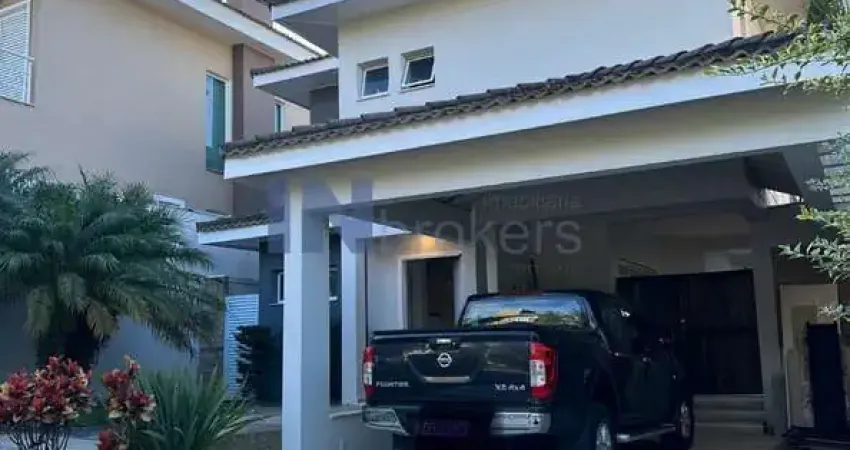 CASA A VENDA NO CONDOMÍNIO BOSQUE DOS JATOBÁS, COM 3 SUÍTES, SALA DE TV, CLOSET, OFURÔ, CHURRASQUEIRA, 4 VAGAS, NO ENGORDADOURO, JUNDIAÍ SP