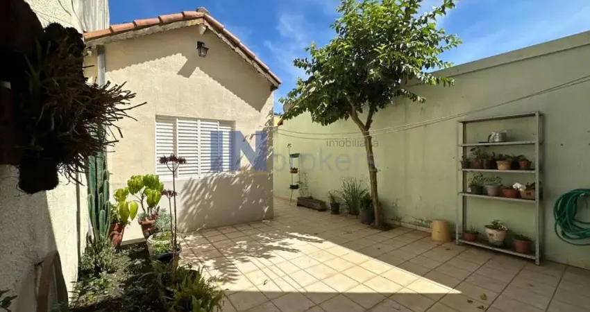 Casa térrea com edícula a venda no bairro vianelo, com 3 dorm., 2 banheiros, quintal e 2 vagas, em jundiaí sp