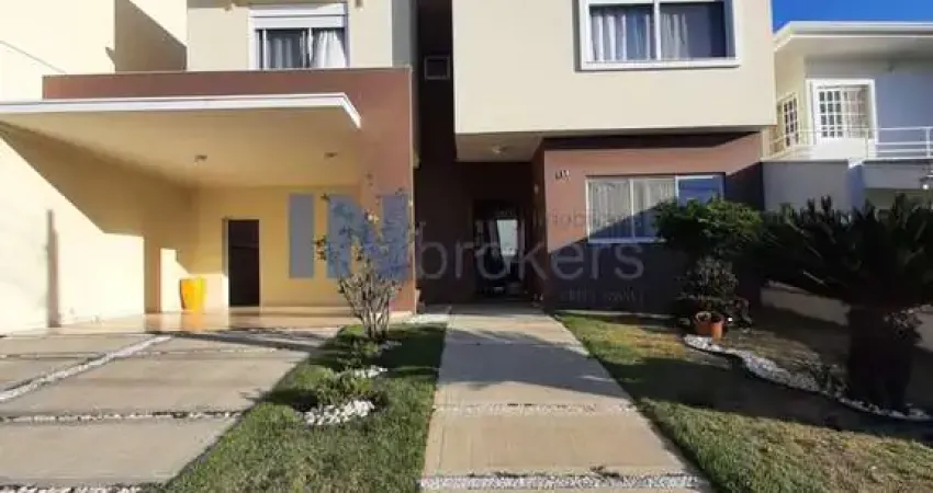 Sobrado com 3 suítes e piscina na modalidade porteira fechada no condomínio beira da mata em indaiatuba-sp