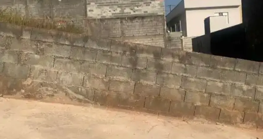 Terreno à venda no Portal dos Ipês, Cajamar