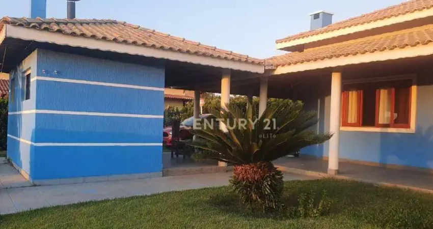 Chácara com 3 dormitórios à venda, 1000 m² por R$ 1.100.000,00 - Condomínio Pinheiro do Lago - Alambari/SP