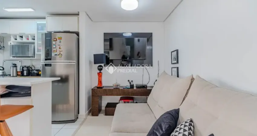 Apartamento 1 dormitório/ Suíte com 2 Vagas no Centro Mobiliado!!