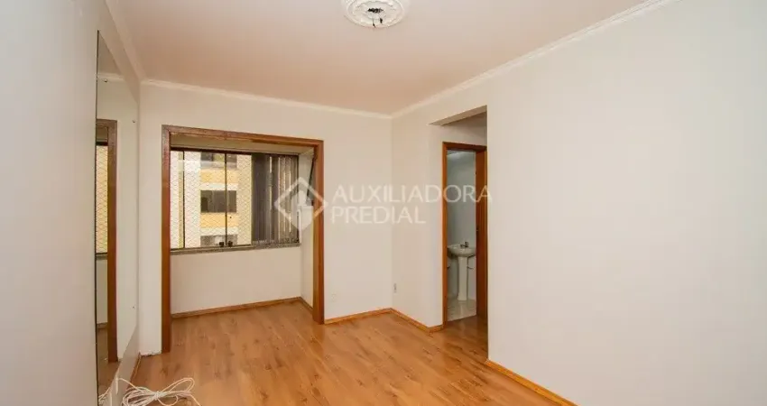 Oportunidade Imperdível: Apartamento com 2 Dormitórios e Vaga, Próximo à Av. Assis Brasil!