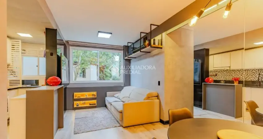 Apartamento Mobiliado com 3 Dormitórios e Infraestrutura Completa no Bairro Cristal!