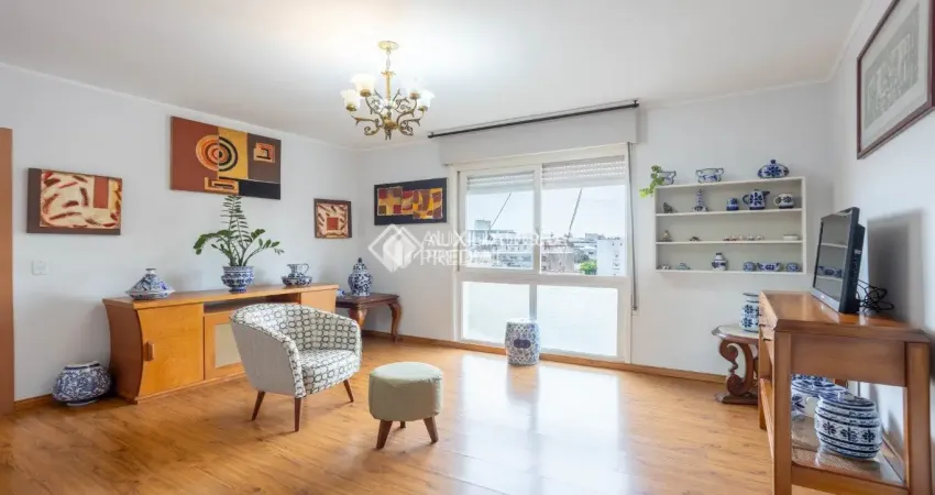 Apartamento com 2 dormitórios e vaga de garagem passo da areia