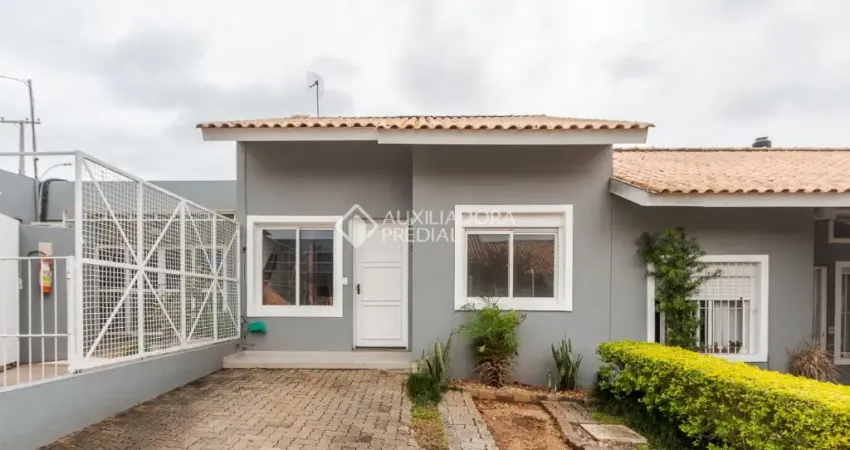 Casa em Condomínio, no bairro Jardim Leopoldina, 3 quartos e 2 vagas de