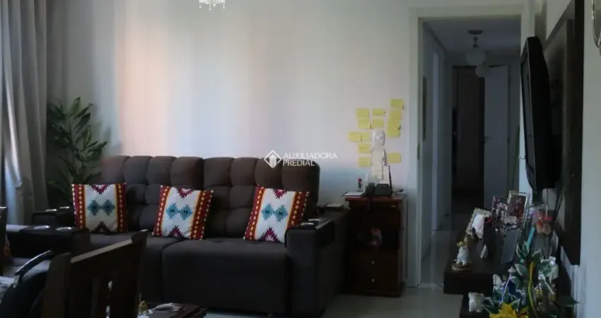 Bairro Santana, apartamento 2 dormitórios com  uma vaga.