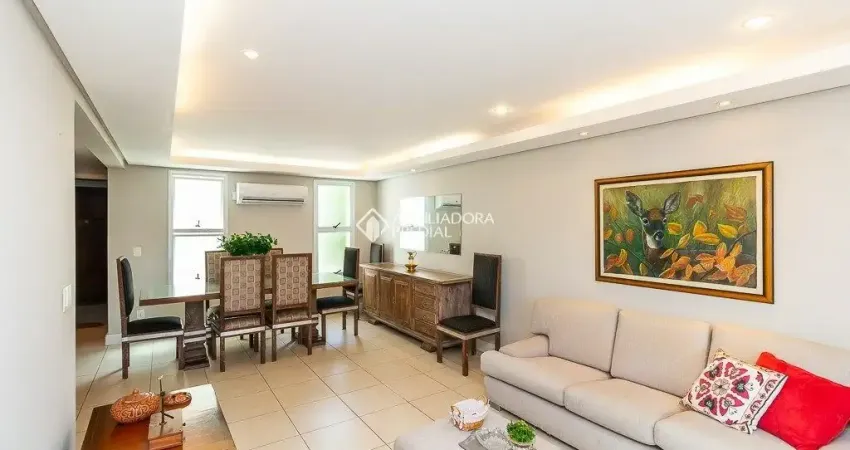 Amplo Apartamento 2 Dormitórios com Suíte e Sacada com Churrasqueira no Jardim Botânico!