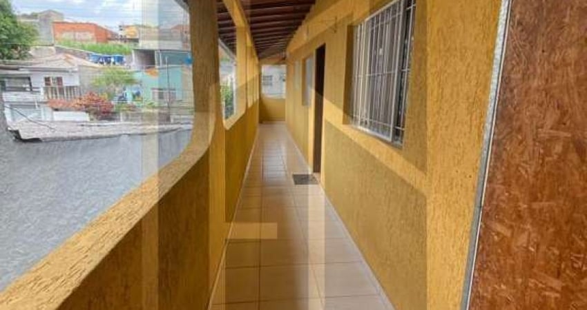 Casa para Locação em São Paulo, Vila Buenos Aires, 2 dormitórios, 1 suíte, 1 banheiro