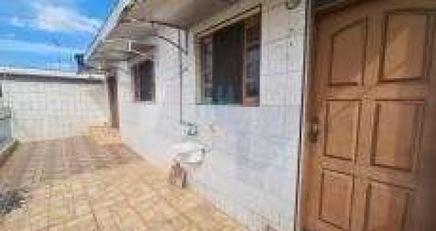 Casa para Locação em Itaquaquecetuba, Vila Zesuína, 2 dormitórios, 1 banheiro, 1 vaga