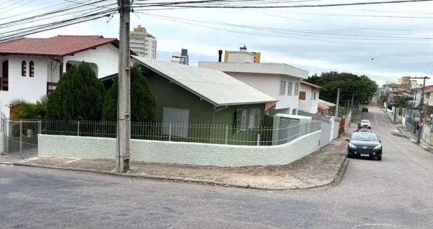Casa para alugar, 86 m² por R$ 4.025,29/mês - Capoeiras - Florianópolis/SC