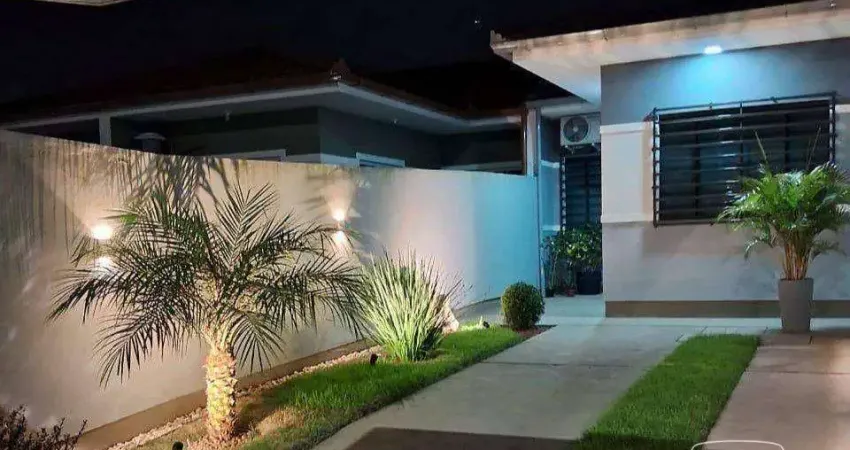 Casa com 2 dormitórios à venda, 53 m² por R$ 340.000,00 - Forquilhas - São José/SC