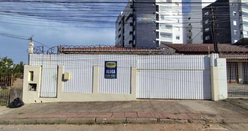 Casa com 3 dormitórios para alugar, 130 m² por R$ 3.013,72/mês - Capoeiras - Florianópolis/SC