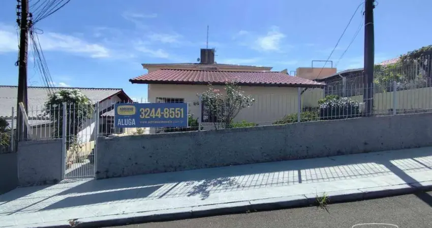 Casa com 3 dormitórios para alugar, 80 m² por R$ 3.618,69/mês - Abraão - Florianópolis/SC