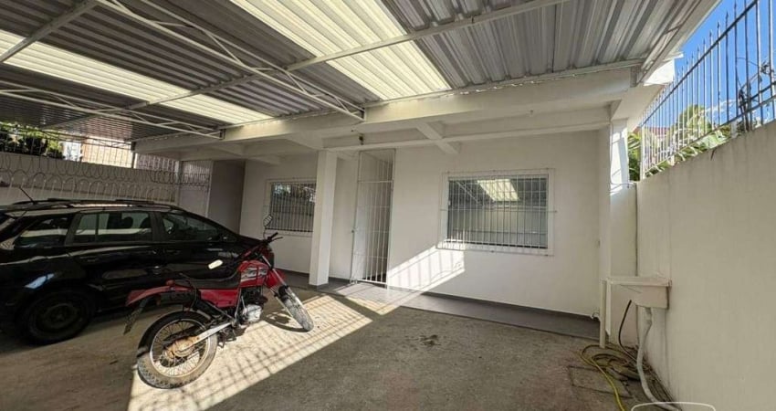 Apartamento com 1 dormitório para alugar, 28 m² por R$ 1.207,97/mês - Capoeiras - Florianópolis/SC