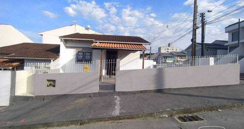 Casa com 2 dormitórios à venda, 54 m² por R$ 360.000,00 - Forquilhas - São José/SC