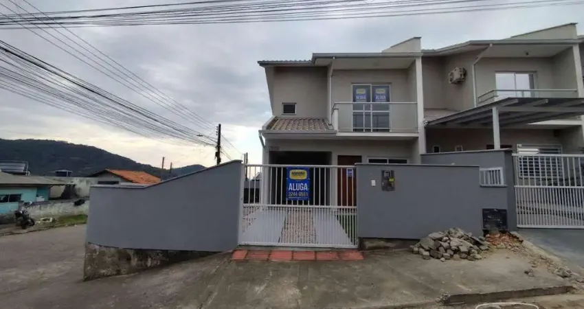Casa com 2 dormitórios para alugar, 76 m² - Casa 01 - Potecas - São José/SC