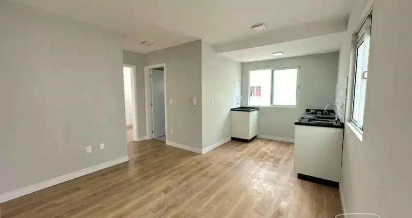 Apartamento com 2 dormitórios REFORMADO à venda, 46 m² por R$ 335.000 - Jardim Atlântico - Florianópolis/SC