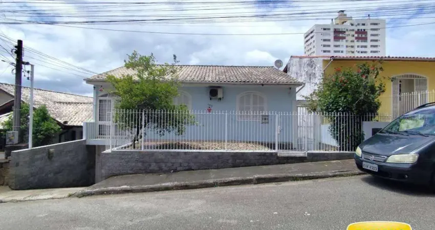 Casa com 3 dormitórios para alugar, 179 m² por r$ 4.533,45/mês - barreiros - são josé/sc