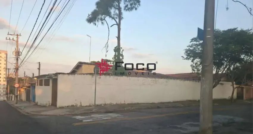 Casa com 3 quartos à venda na Rua Martins Fontes, Monte Castelo, São José dos Campos