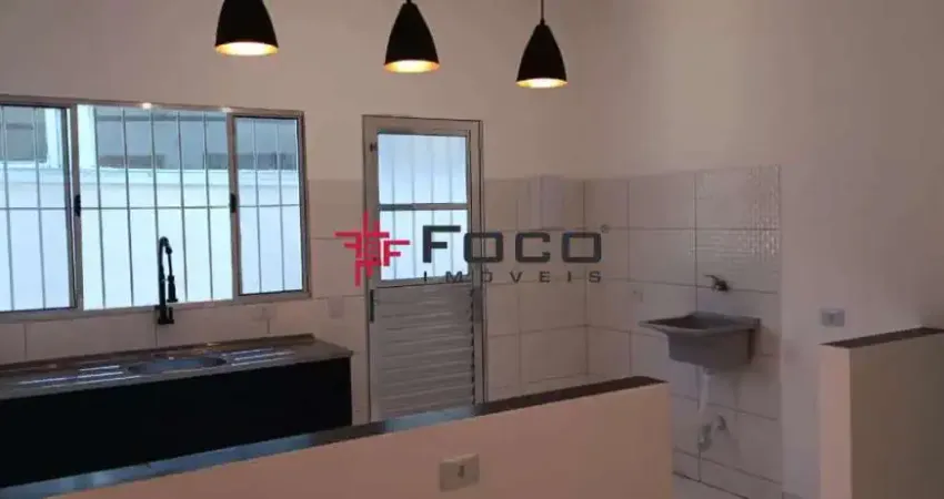 Excelente casa recém construída / Jardim Bandeirantes / Zona Sul / 02 dormitórios sendo 01 suíte / 60 m² de construção / 150 m² de terreno / São José dos Campos