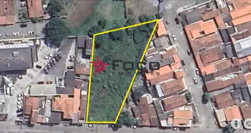 Excelente área / 2000 Excelente área /  Projeto aprovado para construção de apartamentos / Excelente localização / Jacareí.