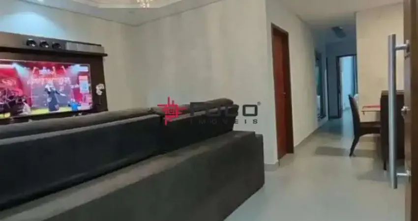 Casa  /  Santa Paula   / 03 Dormitórios / 01 Suíte / 140M²TE / 85M²AC / São José dos Campos
