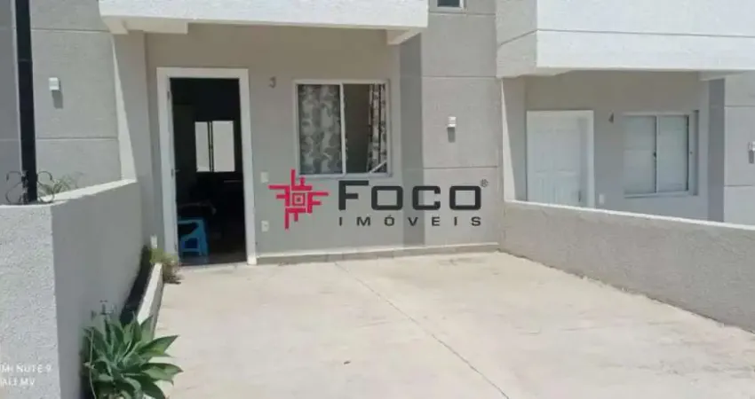 Casa em condomínio/ Residencial São Francisco/ 02 Dormitórios sendo 01 suíte/116m²/ São José dos Campos