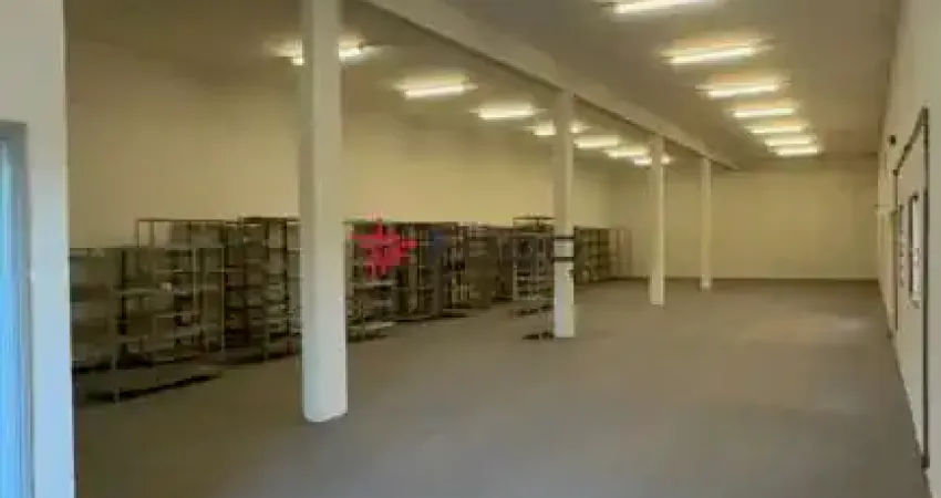 Galpão com 550m² para Locação no Jardim Satélite