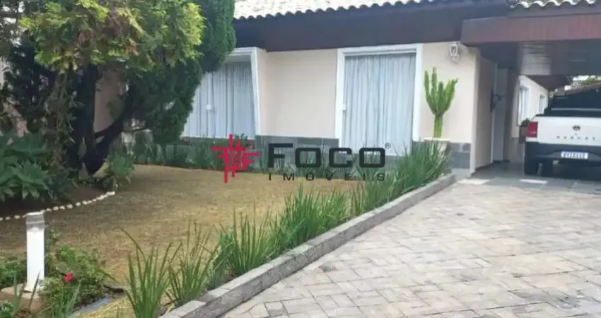 Casa térrea - 3 dormitórios e com edícula - 240m² de área construída