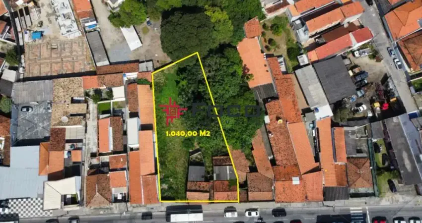 Terreno à venda na Rua Santa Helena, São João, Jacareí