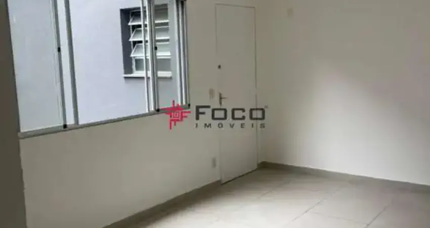 Apartamento / Edifício Campo Belo / Jardim Satélite / 03 Dormitórios / 68m² / São José dos Campos