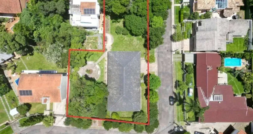 Terreno à venda na Rua Palermo, 23, Cascatinha, Curitiba