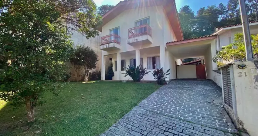 Cond. Villa Bianca - 4d/2sts c/ sacada, gourmet, piscina, jardim!