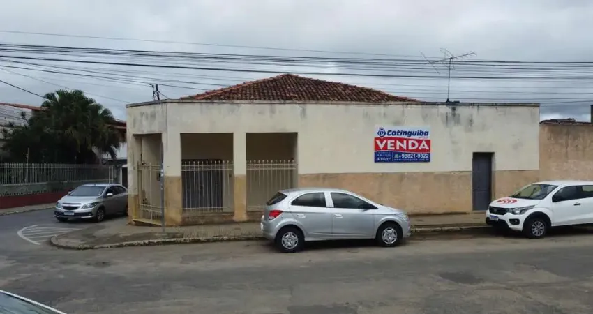 Casa comercial 3 dormitórios à venda Centro Vitória da Conquista/BA