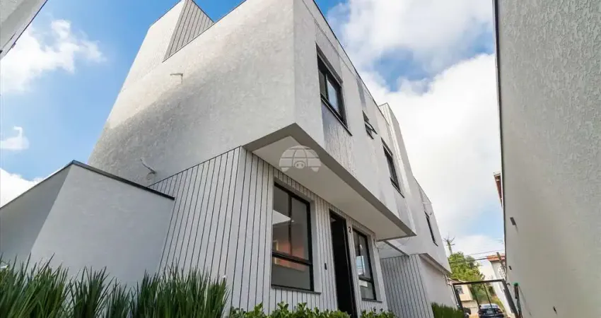 Casa em condomínio fechado com 3 quartos à venda na Rua Bernardino Iatauro, 270, Orleans, Curitiba