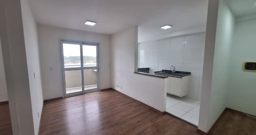 Excelente apartamento de 2 dormitórios com varanda no Sta. Maria