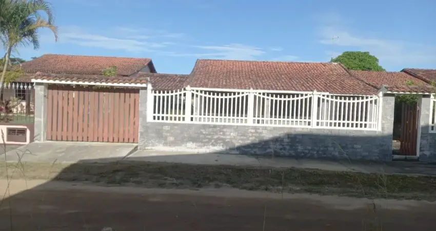 Casa com 3 quartos à venda na rua miracema do norte , lote 19 quadra 24, 19, Parati, Araruama
