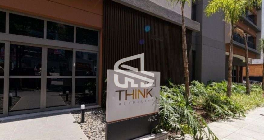 Apto 24,90 m2 - 1 dormitorio com armarios cozinha com armarios, cooktop, micro-ondas e frigobar -1 banheiro social - com varanda - sem vaga de garagem