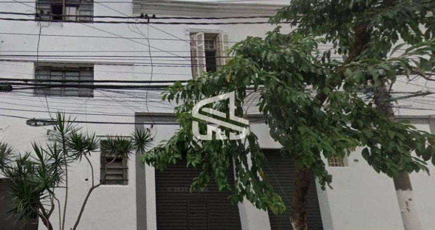 Imovel com amplo espaco para seu negocio , bem localizado no bairro do Bras com parte superior contendo 12 salas prontas para escritorio