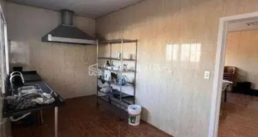 Imóvel Comercial com Galpão, Escritórios Planejados e Garagem – 890 m² – Vila Graciosa