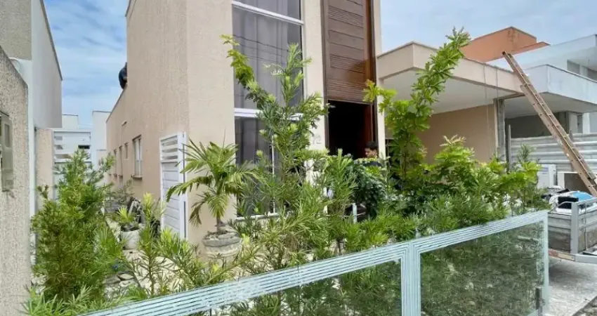 Cond. Nova York, casa térrea com três quartos - 125 m2 - R$ 450.000,00 - whatsapp:84 9.9145.9638