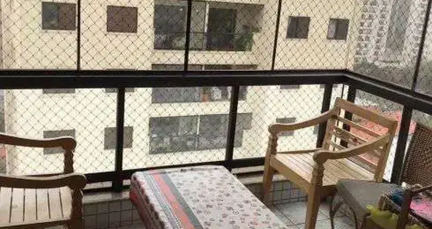 Imóvel para venda possui 200 metros quadrados com 4 quartos em Moema - São Paulo - SP