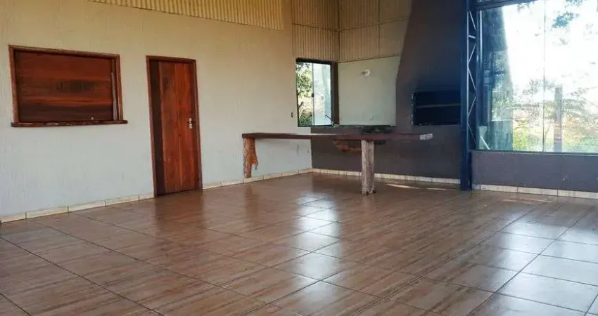 Fazenda/Sítio/Chácara para venda possui 6000 metros quadrados com 4 quartos
