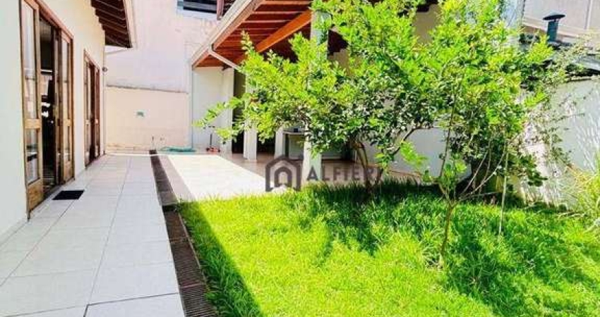 Casa com 4 dormitórios à venda, 300 m² por R$ 1.900.000,00 - Alphaville 9 - Santana de Parnaíba/SP